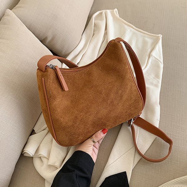 elegant women's small bag fashion rhombic decorative shoulder bag texture matte leather design wild solid color messenger
elegant women's small bag fashion rhombic decorative shoulder bag texture matte leather design wild solid color messenger