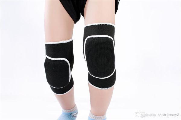 sportswear basketball football equipment wristband outdoor sports men and women running football protective gear equipment, Black;gray
sportswear basketball football equipment wristband outdoor sports men and women running football protective gear equipment, Black;gray