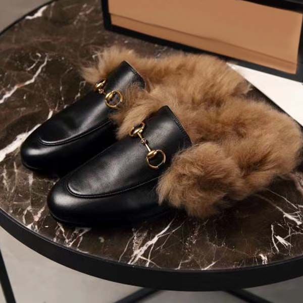 2020 italy brand designers fashion slides loafers casual shoes genuine leather beach slippers winter women fur slippers with box, Black
2020 italy brand designers fashion slides loafers casual shoes genuine leather beach slippers winter women fur slippers with box, Black