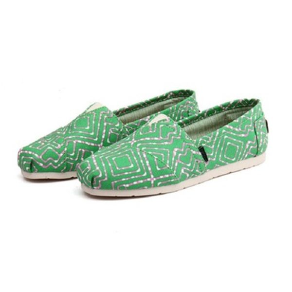 2020 spring and summer striped print color matching canvas shoes one pedal lazy shoes flat bottom shallow mouth casual women's
2020 spring and summer striped print color matching canvas shoes one pedal lazy shoes flat bottom shallow mouth casual women's