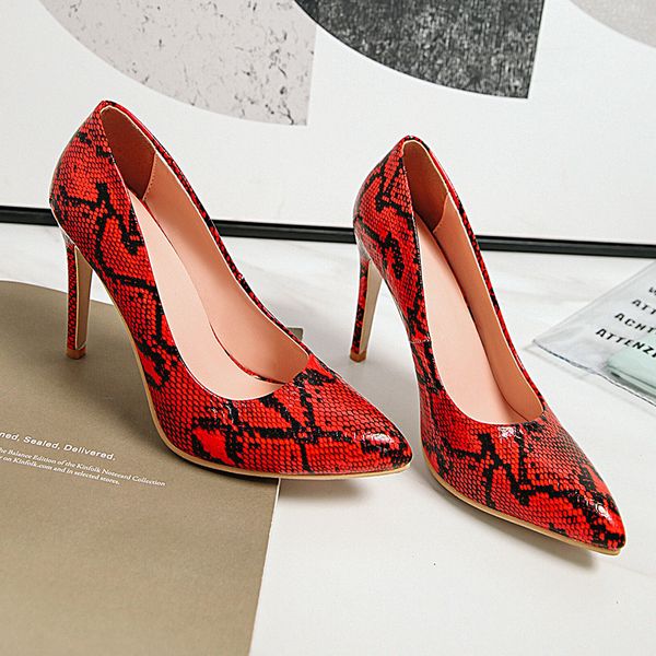 female shoes mixed color pointed-toed high heels women business shoes snake zapatos mujer red single shoes plus siz 35-43, Black
female shoes mixed color pointed-toed high heels women business shoes snake zapatos mujer red single shoes plus siz 35-43, Black