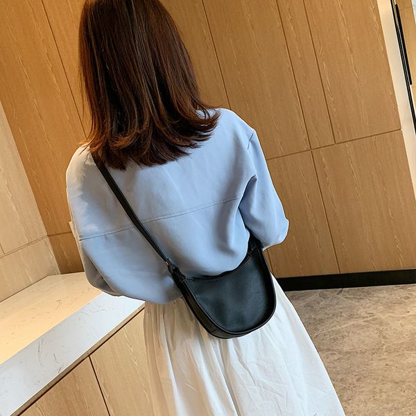 2020 new korean version of women's fashion cute clutch bag casual armpit bag lady
2020 new korean version of women's fashion cute clutch bag casual armpit bag lady