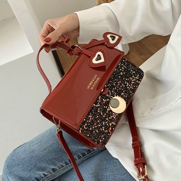 patent leather sequins bag women 2019 autumn winter new tide korean version of the wild messenger bag fashion style shoulder
patent leather sequins bag women 2019 autumn winter new tide korean version of the wild messenger bag fashion style shoulder
