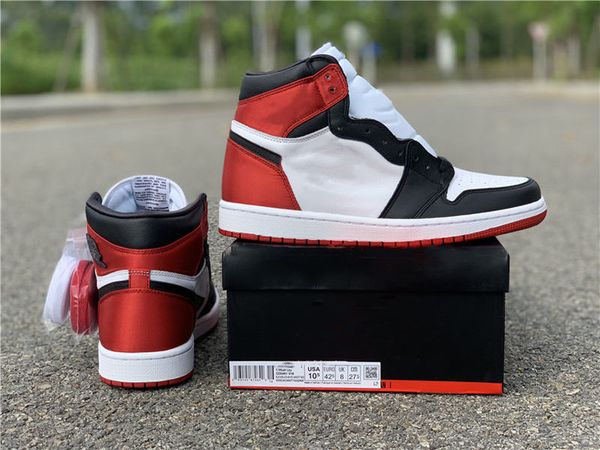 2019 1s Satin WMNS Black Toe CD0461-016 woman Basketball Shoes with box stockx tag top quality 1s sneaker trainer Free shipping wholesale
2019 1s Satin WMNS Black Toe CD0461-016 woman Basketball Shoes with box stockx tag top quality 1s sneaker trainer Free shipping wholesale