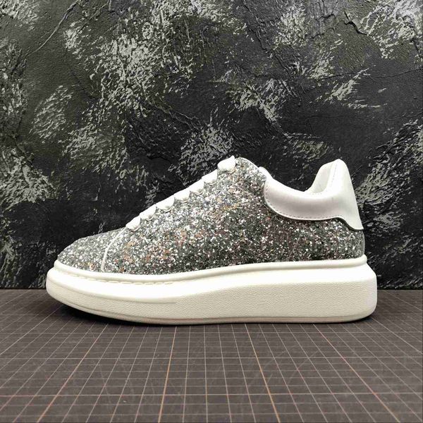 new luxury classic casual platform shoes white stitching comfortable sneakers designer skate shoes men's women's sneakers 35-45, Black
new luxury classic casual platform shoes white stitching comfortable sneakers designer skate shoes men's women's sneakers 35-45, Black