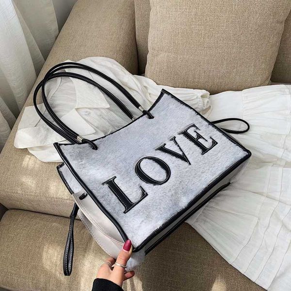 2019 winter fashion new sweet girl tote bag soft plush women's handbag casual big shoulder shopping bag
2019 winter fashion new sweet girl tote bag soft plush women's handbag casual big shoulder shopping bag