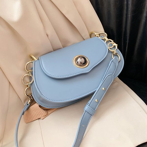 vintage small crossbody saddle bag 2020 new high-quality pu leather women's designer handbag travel chic shoulder messenger bag
vintage small crossbody saddle bag 2020 new high-quality pu leather women's designer handbag travel chic shoulder messenger bag