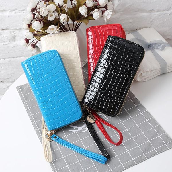 женщины кошелек кожаный кошелек luxus snake pu кожаный конверт дамы кошелек zip portefeuille femme cuir v ritable avec courroie # 3, Red;black
женщины кошелек кожаный кошелек luxus snake pu кожаный конверт дамы кошелек zip portefeuille femme cuir v ritable avec courroie # 3, Red;black