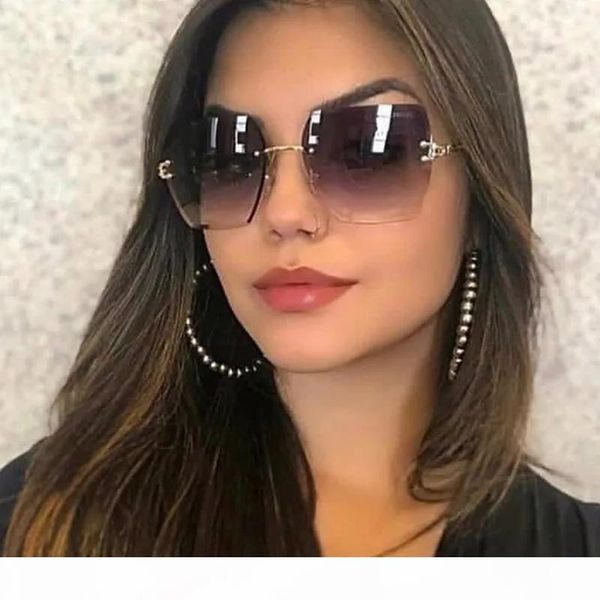 retro women's sunglasses square sunglasses men metal frame gradient classic rimless sun glasses for female uv400, White;black
retro women's sunglasses square sunglasses men metal frame gradient classic rimless sun glasses for female uv400, White;black