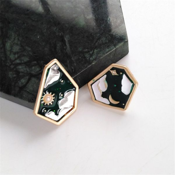 fashion creative joker irregular geometry earrings only beautiful moon and sky stud earrings jewelry accessories, Golden;silver
fashion creative joker irregular geometry earrings only beautiful moon and sky stud earrings jewelry accessories, Golden;silver