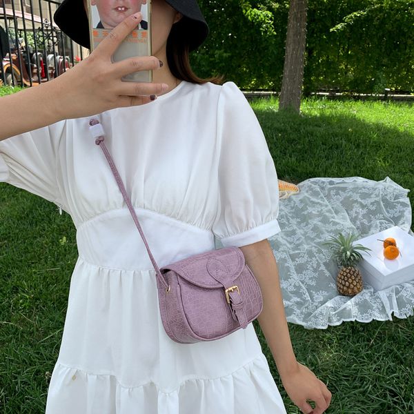 2020 new ladies saddle bag stone pattern fashion korean version of the shoulder mini bag casual simple women's crossbody
2020 new ladies saddle bag stone pattern fashion korean version of the shoulder mini bag casual simple women's crossbody