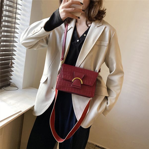 car line fashion handbag retro shoulder bags women small square bag ladies messenger bag crocodile pattern shoulder bag
car line fashion handbag retro shoulder bags women small square bag ladies messenger bag crocodile pattern shoulder bag
