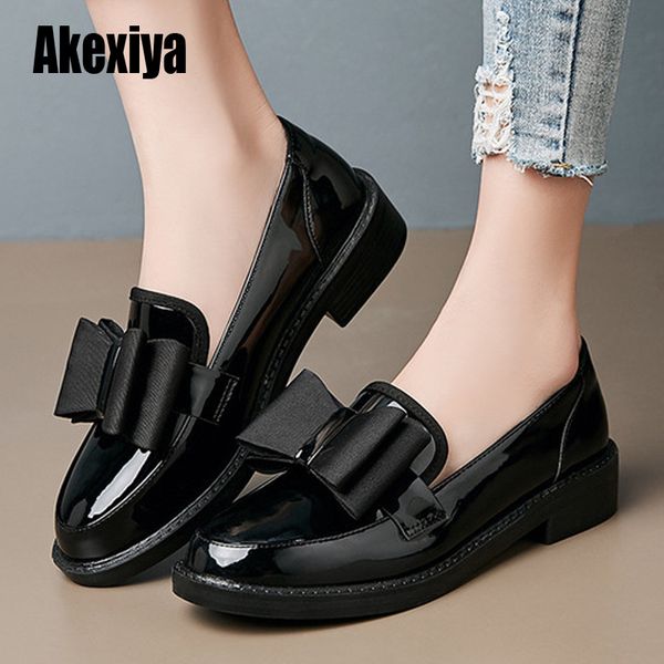 plus size 40 oxfords women shoes bow knot loafers platform slip on solid black patent leather shoes woman ladies u074
plus size 40 oxfords women shoes bow knot loafers platform slip on solid black patent leather shoes woman ladies u074