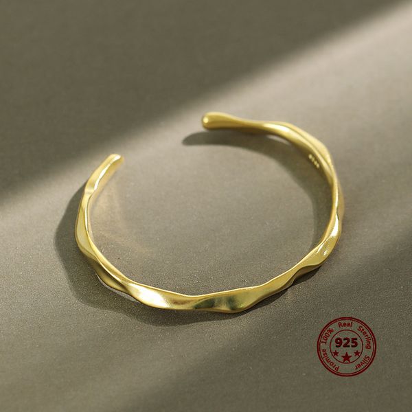 100% s925 sterling silver open bracelet simple irregular concave convex surface jewelry wild feminine temperament, Golden;silver
100% s925 sterling silver open bracelet simple irregular concave convex surface jewelry wild feminine temperament, Golden;silver
