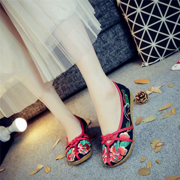 summer vintage floral embroidered women canvas ballet flats ladies old beijing comfortable cotton bride shoes sapatos mulher, Black
summer vintage floral embroidered women canvas ballet flats ladies old beijing comfortable cotton bride shoes sapatos mulher, Black