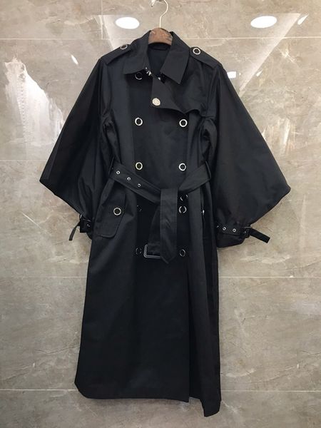 autumn and winter 2019 new women's lapel double row button decoration large sleeve lace up waist windbreaker coat 1125, Tan;black
autumn and winter 2019 new women's lapel double row button decoration large sleeve lace up waist windbreaker coat 1125, Tan;black