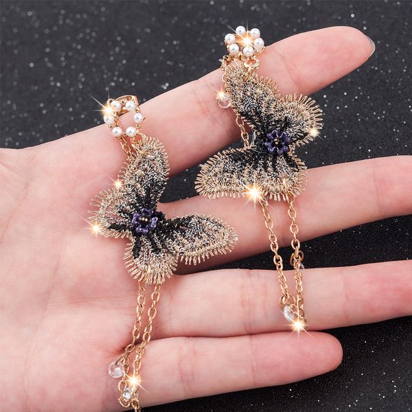 2019 new fashion women pearl earrings embroidery butterfly crystal long tassel drop dangle earrings jewelry for girls gift, Silver
2019 new fashion women pearl earrings embroidery butterfly crystal long tassel drop dangle earrings jewelry for girls gift, Silver