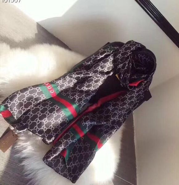2gg women scarf silk print long brand scarves women letter thin design woman shawls size 180*90cm without box, Blue;gray
2gg women scarf silk print long brand scarves women letter thin design woman shawls size 180*90cm without box, Blue;gray