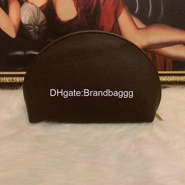 2020 4pcs/set fashion women cosmetic bags famous makeup bag designer travel pouch make up bag ladies purses old flower toiletry bag
2020 4pcs/set fashion women cosmetic bags famous makeup bag designer travel pouch make up bag ladies purses old flower toiletry bag