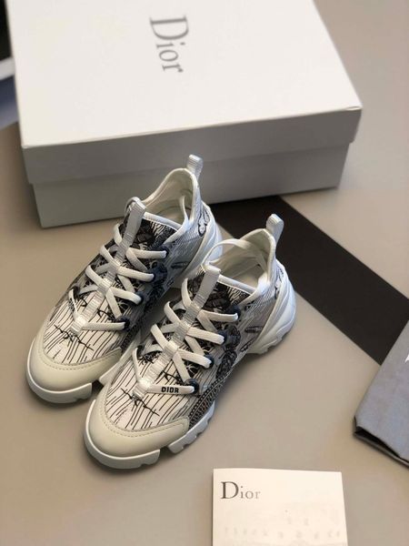 d-connect neoprene running shoes party shoes classic casual leather women's sneakers velvet heel dress shoes sports tennis qaz, Black
d-connect neoprene running shoes party shoes classic casual leather women's sneakers velvet heel dress shoes sports tennis qaz, Black