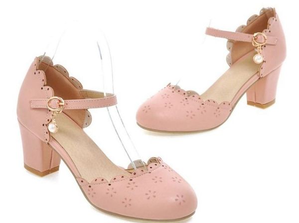 2019 women's sandals in summer with new style middle heel coarse heel round head @184, Black 
2019 women's sandals in summer with new style middle heel coarse heel round head @184, Black