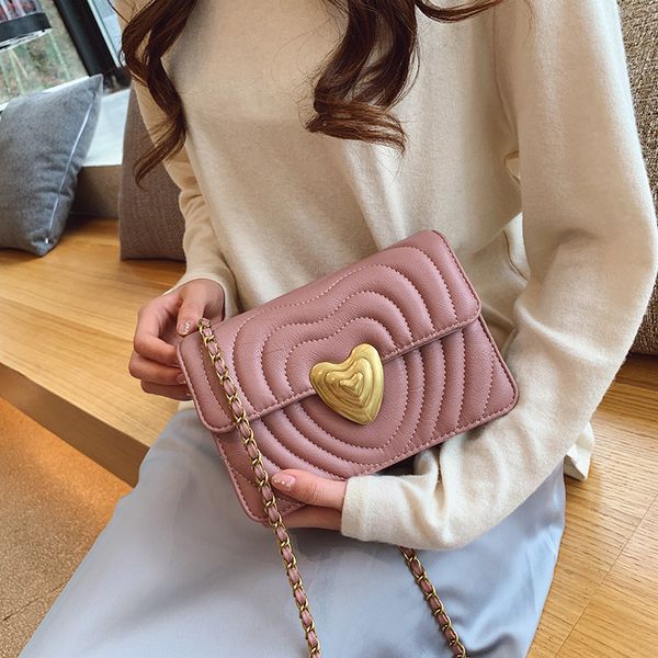 алмазный lattice цепь одного плечо пакет chic малых ck женщина 2020 western style messenger мобильного телефона сумка женщина texture сумка
алмазный lattice цепь одного плечо пакет chic малых ck женщина 2020 western style messenger мобильного телефона сумка женщина texture сумка