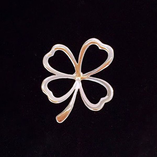 clover of four leaves exquisite bow tie shirt collar thorn horse pin collar buckle men and women small pin, Gray
clover of four leaves exquisite bow tie shirt collar thorn horse pin collar buckle men and women small pin, Gray