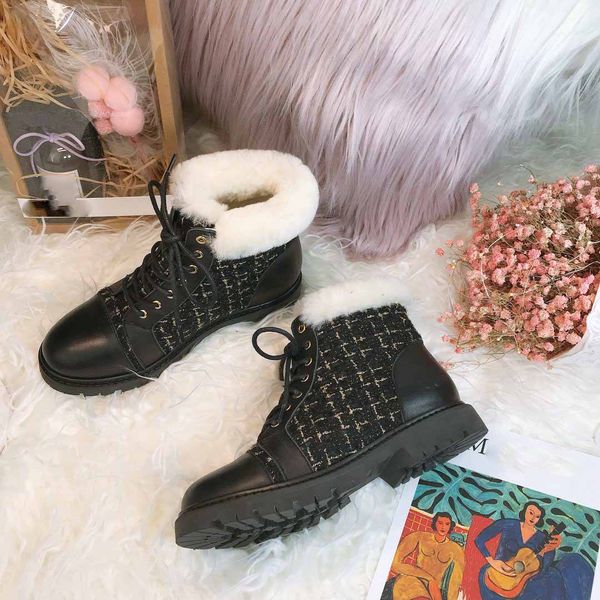 2019 new new womens lace up ankle martin army autumn winter boots cow leather shoes zip original box size 35-41, Black
2019 new new womens lace up ankle martin army autumn winter boots cow leather shoes zip original box size 35-41, Black