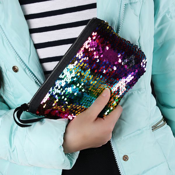 1pcs 2019 women reversible sequins mermaid glitter make up pouch fashion handbag popular lady cosmetic bag evening clutch bag
1pcs 2019 women reversible sequins mermaid glitter make up pouch fashion handbag popular lady cosmetic bag evening clutch bag