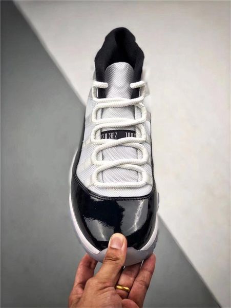 2020 high concord 45 black white 11s xi joint limited men casual shoes authentic space jam 45 real carbon fiber 378037 -100 sneakers box
2020 high concord 45 black white 11s xi joint limited men casual shoes authentic space jam 45 real carbon fiber 378037 -100 sneakers box