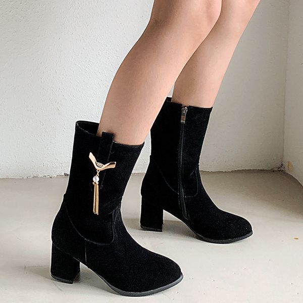 rimocy winter warm plush mid calf boots women fashion metal chain square heels long boots woman plus size black shoes female
rimocy winter warm plush mid calf boots women fashion metal chain square heels long boots woman plus size black shoes female