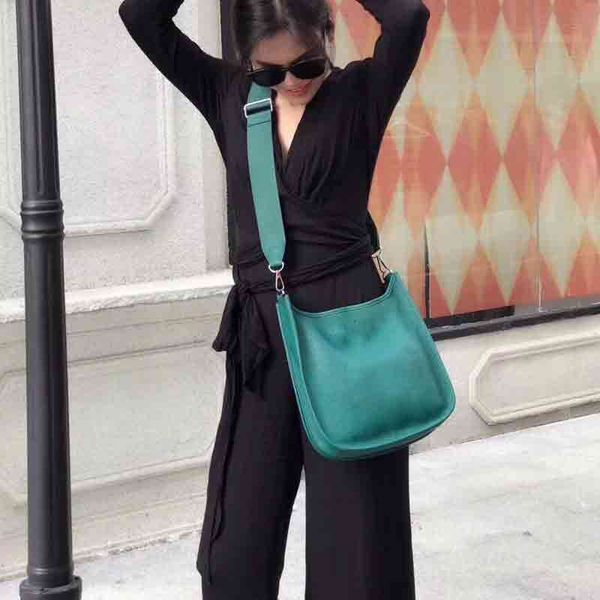 handmade honeywax thread classic shoulder bag cross body totes luxury handbags women bags designer famous brands cow quality
handmade honeywax thread classic shoulder bag cross body totes luxury handbags women bags designer famous brands cow quality