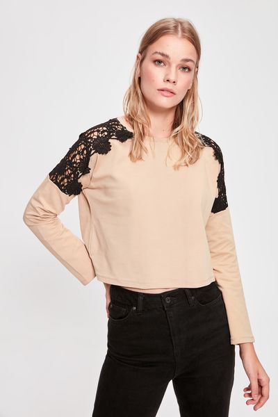 trendyol camel ruched knitted sweatshirt twoaw20sw0310, Black
trendyol camel ruched knitted sweatshirt twoaw20sw0310, Black