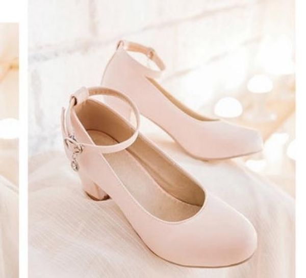 2019 women's shoes in spring and autumn with new style high heel coarse heel round head @238, Black
2019 women's shoes in spring and autumn with new style high heel coarse heel round head @238, Black