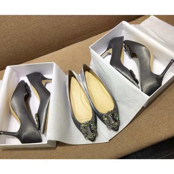 classic fashion pointed high heels mb sandals satin stiletto heel wedding banquet hangisiflat women s sandals satin jewel buckle flat shoes, Red;white
classic fashion pointed high heels mb sandals satin stiletto heel wedding banquet hangisiflat women s sandals satin jewel buckle flat shoes, Red;white