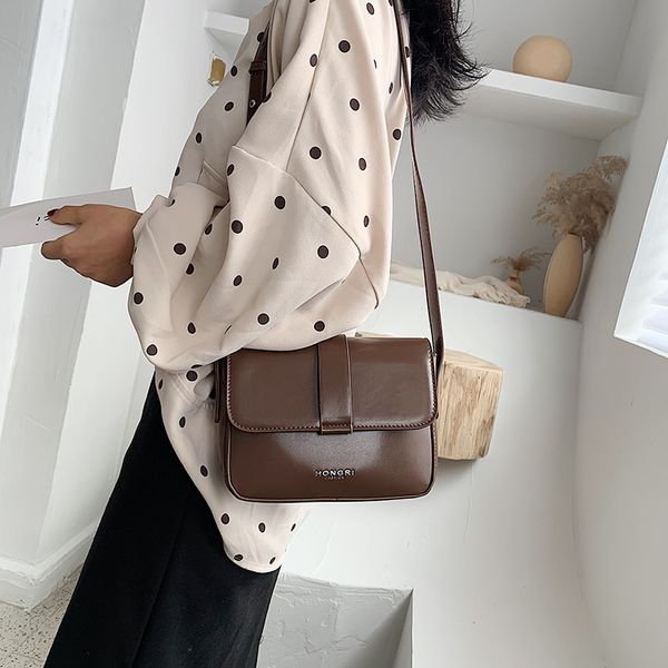 женская наплечная сумка slant span bag 2020 новый стиль ретро стиль мода корейская версия маленькое плечо
женская наплечная сумка slant span bag 2020 новый стиль ретро стиль мода корейская версия маленькое плечо