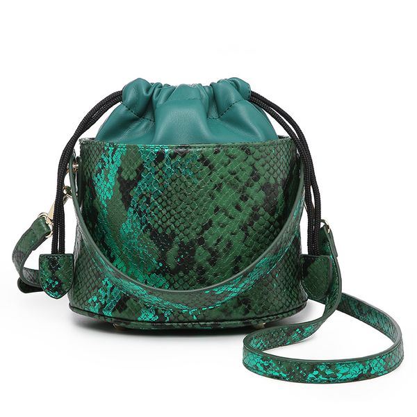2020 new design snake pattern bucket bags for lady shoulder messenger bag fashion handbags tote purse
2020 new design snake pattern bucket bags for lady shoulder messenger bag fashion handbags tote purse