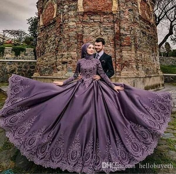 satin purple long sleeve muslim wedding dress plus size a line wedding dresses bridal gown with lace applique, White
satin purple long sleeve muslim wedding dress plus size a line wedding dresses bridal gown with lace applique, White