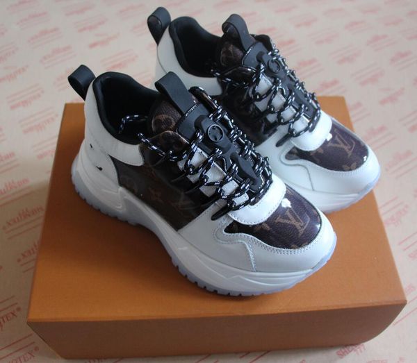 Fashion Brand men womens shoe designer sneakers casual shoes Flashtrek shoes with Canvas shoes Triple S Genuine Leather designer shoe
Fashion Brand men womens shoe designer sneakers casual shoes Flashtrek shoes with Canvas shoes Triple S Genuine Leather designer shoe