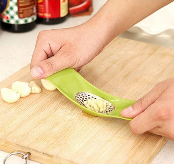 multifunctional stainless steel curved garlic press household manual garlic simple and practical kitchen tools wcw764
multifunctional stainless steel curved garlic press household manual garlic simple and practical kitchen tools wcw764
