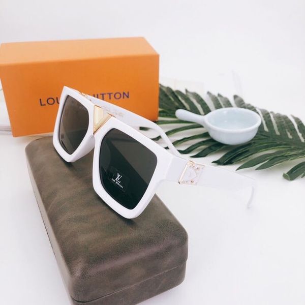 luxury designer sunglasses for men fashion designer sun glass oval frame coating mirror uv400 lens carbon fiber legs summer style eyewear, Blue;gray
luxury designer sunglasses for men fashion designer sun glass oval frame coating mirror uv400 lens carbon fiber legs summer style eyewear, Blue;gray
