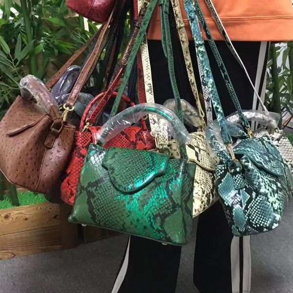 guangzhou factory wholesales women tote bag quality shoulder bags lady bag ostrich
guangzhou factory wholesales women tote bag quality shoulder bags lady bag ostrich