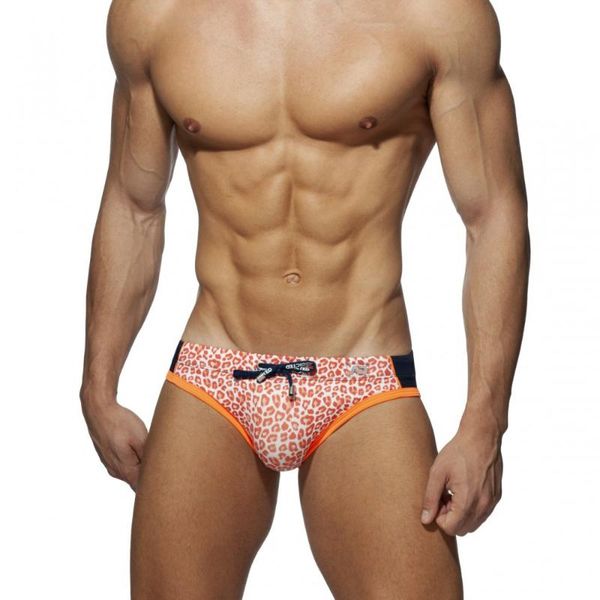 fashion digital swimwear 2020 men's printed swim trunks men's bikini swim trunks leopard beach surf swimwear
fashion digital swimwear 2020 men's printed swim trunks men's bikini swim trunks leopard beach surf swimwear
