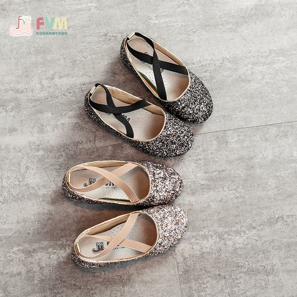 girls' leather shoes shoes 2020 korean sequined princess girl dance soft sole wear-resistant non-slip girls, Black;red
girls' leather shoes shoes 2020 korean sequined princess girl dance soft sole wear-resistant non-slip girls, Black;red