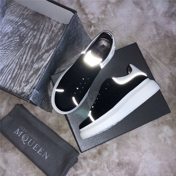 2019 selling women men shoes light fashion flashing couple shoes for party sport fashion trend casual shoes size 34-44
2019 selling women men shoes light fashion flashing couple shoes for party sport fashion trend casual shoes size 34-44