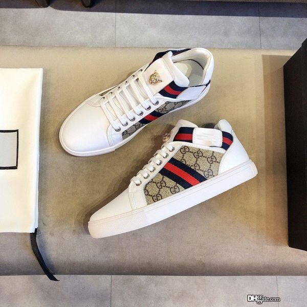 2020 the new r men's leather casual shoes sheepskin feet non-slip outsole comfortable breathable size 38-44
2020 the new r men's leather casual shoes sheepskin feet non-slip outsole comfortable breathable size 38-44