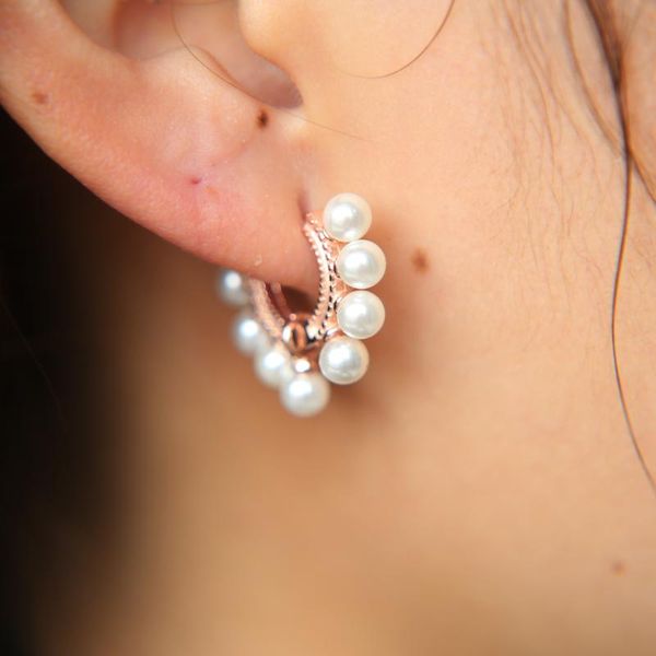 charm beautiful white pearl decoration hoop earring for girl special wedding jewelry 925 sterling silver accessory, Golden
charm beautiful white pearl decoration hoop earring for girl special wedding jewelry 925 sterling silver accessory, Golden