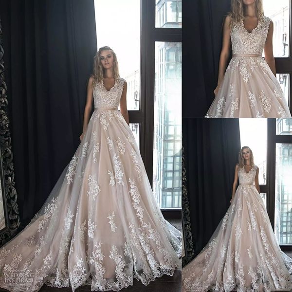 2019 vintage v neck sleeveless lace appliques ball gown wedding dresses 2019 country luxury flowers puffy champagne quinceanera bridal dress, White
2019 vintage v neck sleeveless lace appliques ball gown wedding dresses 2019 country luxury flowers puffy champagne quinceanera bridal dress, White