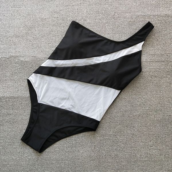 2020 luxury designer bikini one piece swimsuit swimwear for women single shoulder monokini bodysuit one-piece swim wear bathing suiits
2020 luxury designer bikini one piece swimsuit swimwear for women single shoulder monokini bodysuit one-piece swim wear bathing suiits