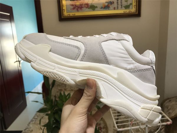 retro brand mens casual shoes grain leather shoes black and grey triple s 2.0 sneaker dad shoe fashion casual outdoor t07
retro brand mens casual shoes grain leather shoes black and grey triple s 2.0 sneaker dad shoe fashion casual outdoor t07